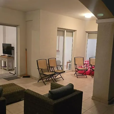 Апартаменты Hesperides Gardens, Spacious 2 Bedroom *